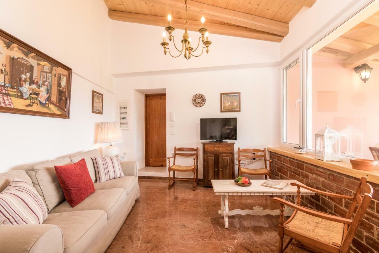 Milena'S Country House Pelekas Exterior photo